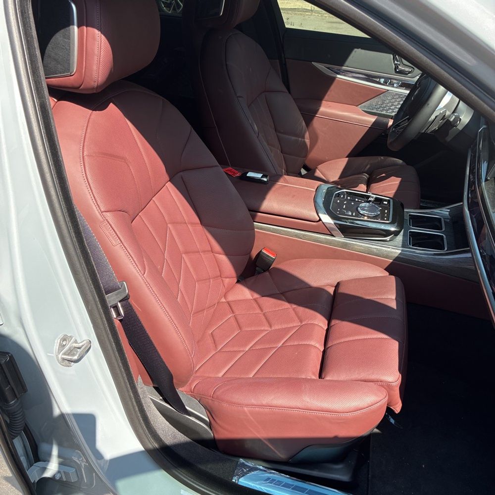 2025 BMW 7-Series 760i xDrive