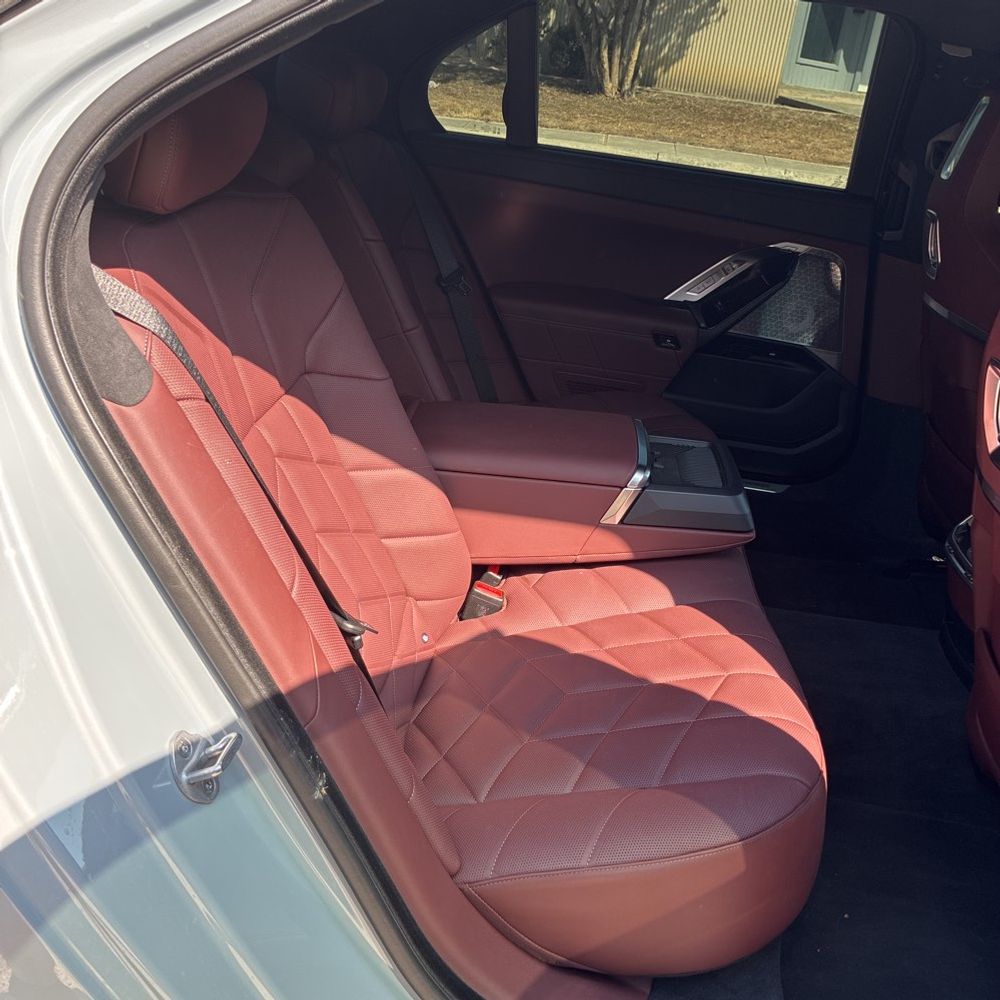 2025 BMW 7-Series 760i xDrive