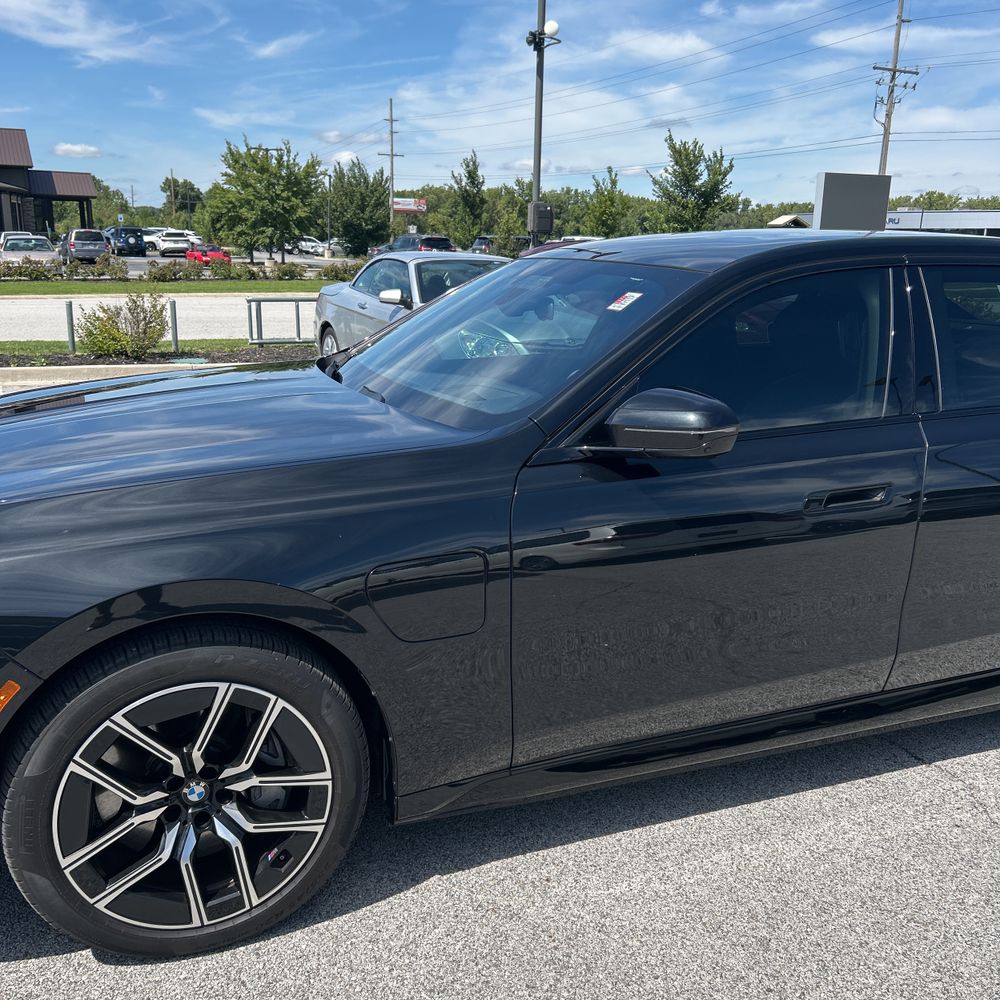 2024 BMW 7-Series 750e xDrive