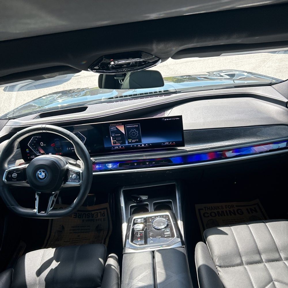 2024 BMW 7-Series 750e xDrive