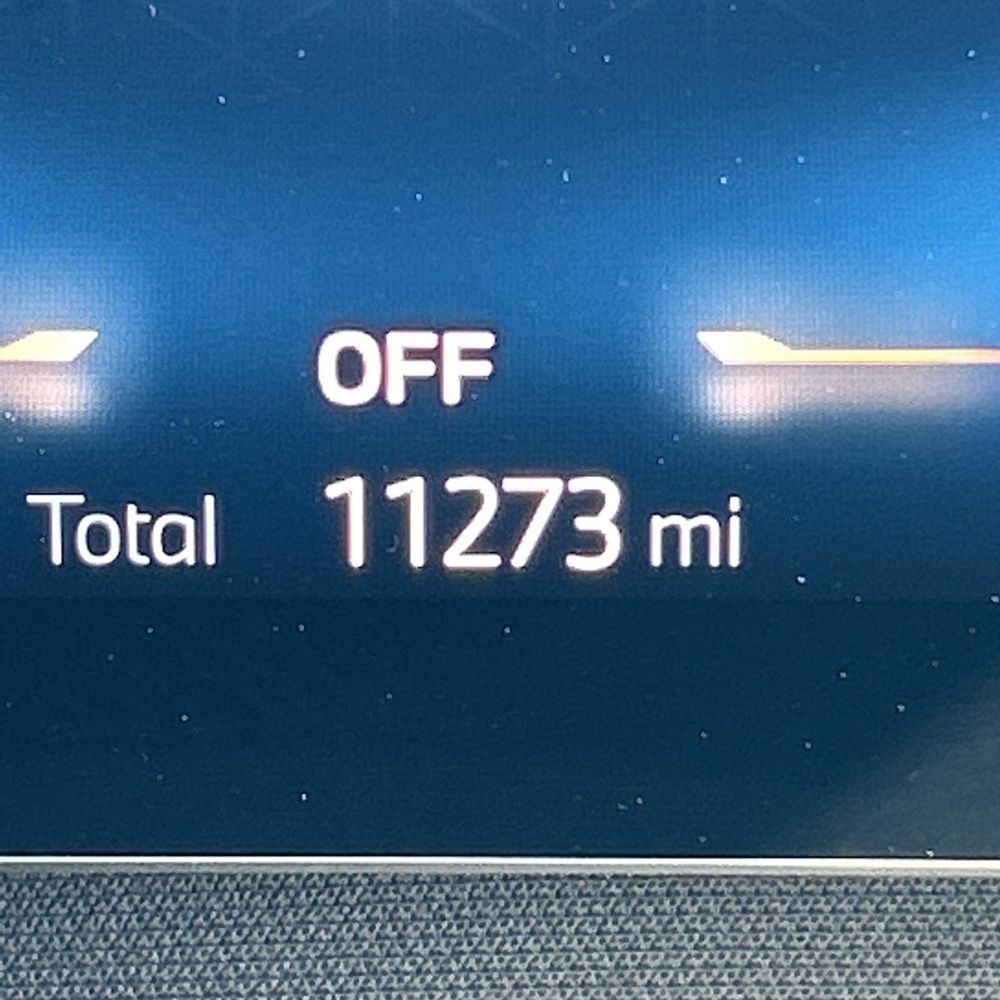 2024 BMW 7-Series 750e xDrive