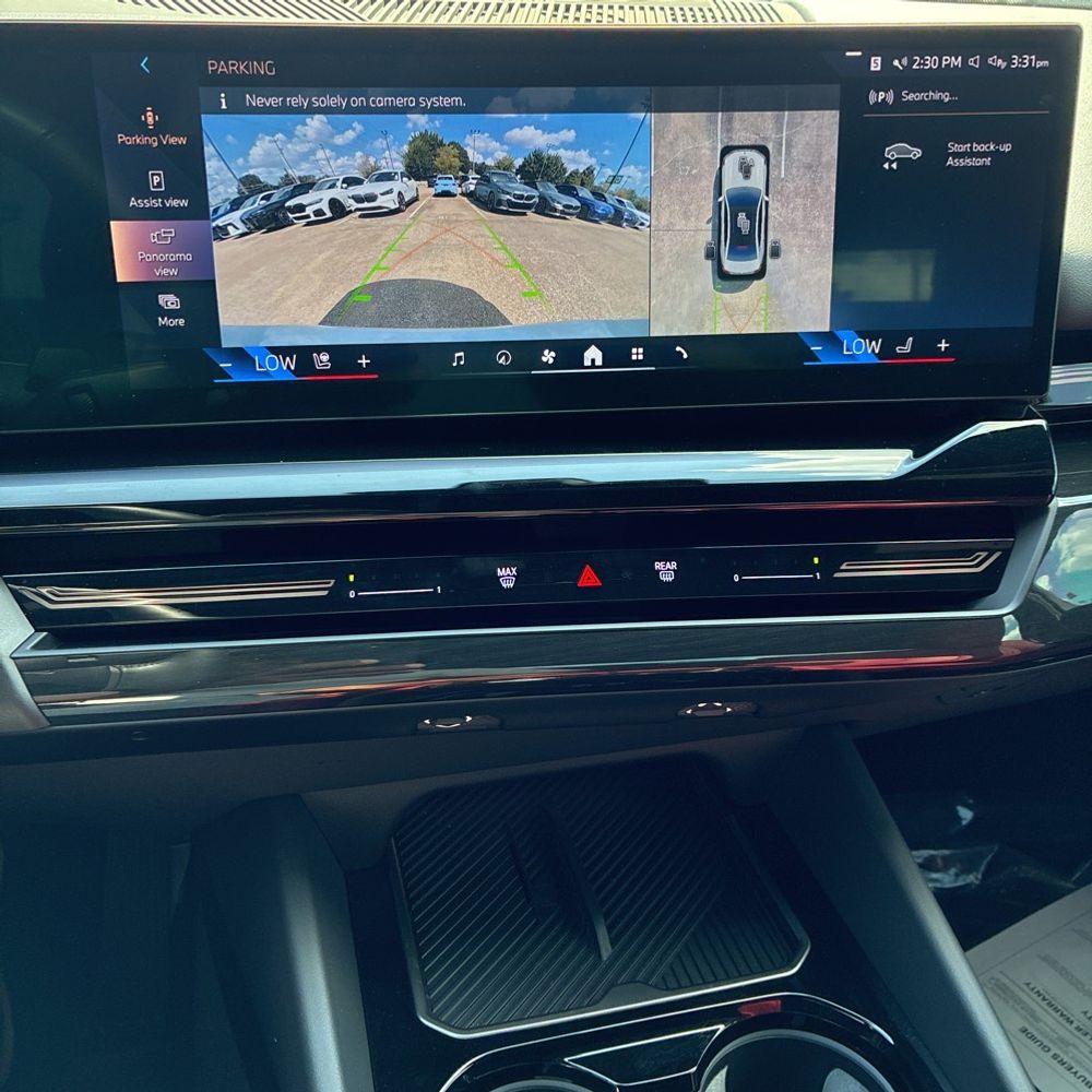 2025 BMW 5-Series 530i