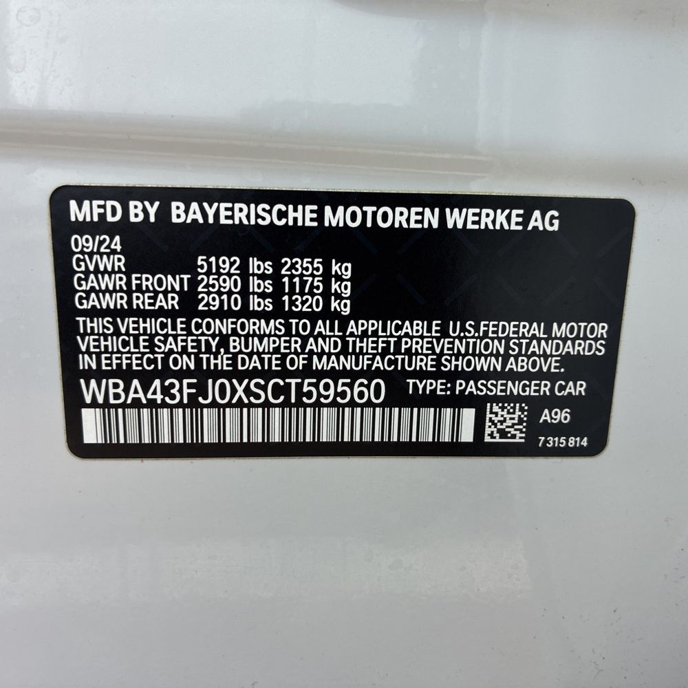 2025 BMW 5-Series 530i