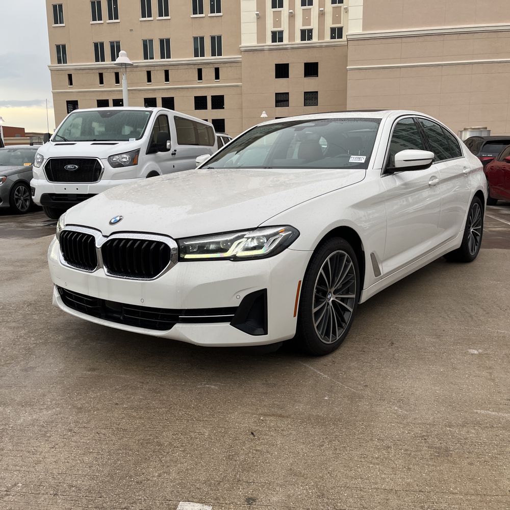2022 BMW 5-Series 540i