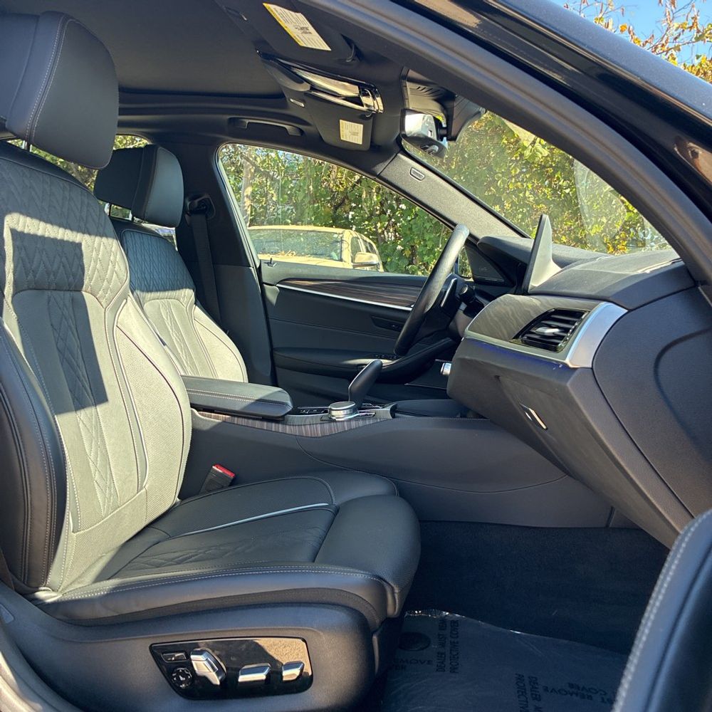 2023 BMW 5-Series 540i