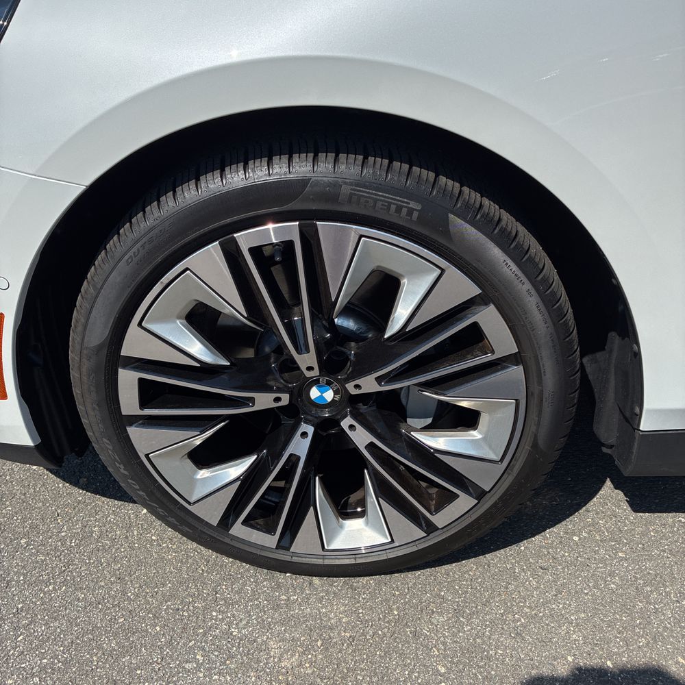 2026 BMW 5-Series 530i xDrive