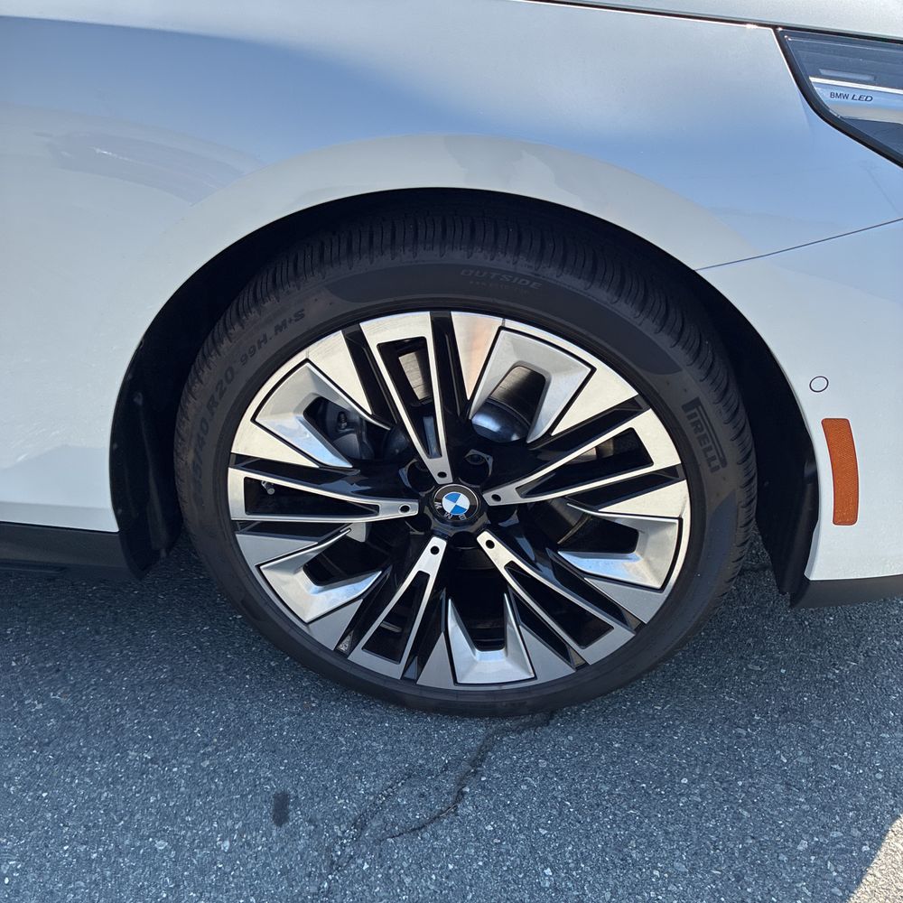 2026 BMW 5-Series 530i xDrive