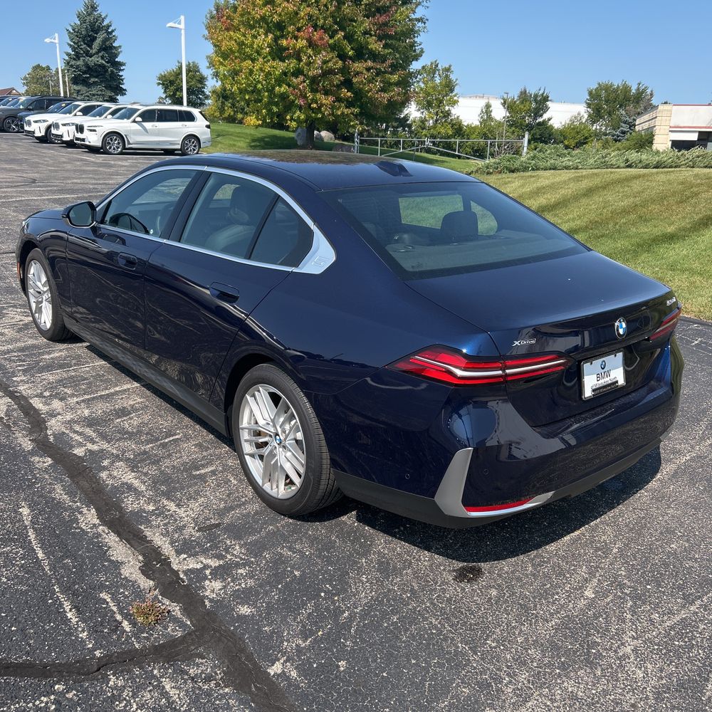 2024 BMW 5-Series 530i xDrive