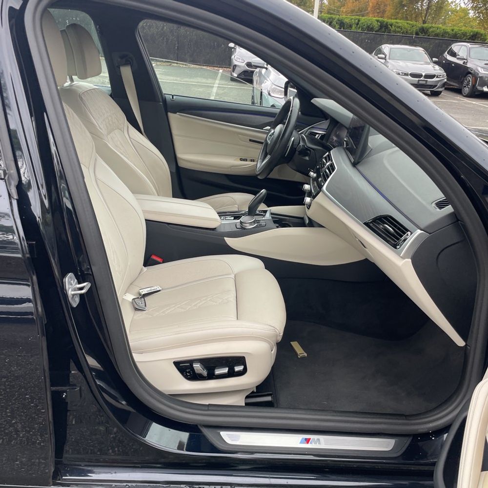 2023 BMW 5-Series 540xi