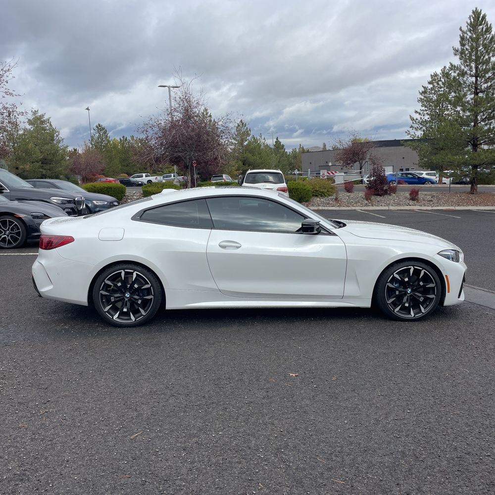 2025 BMW 4-Series M440i