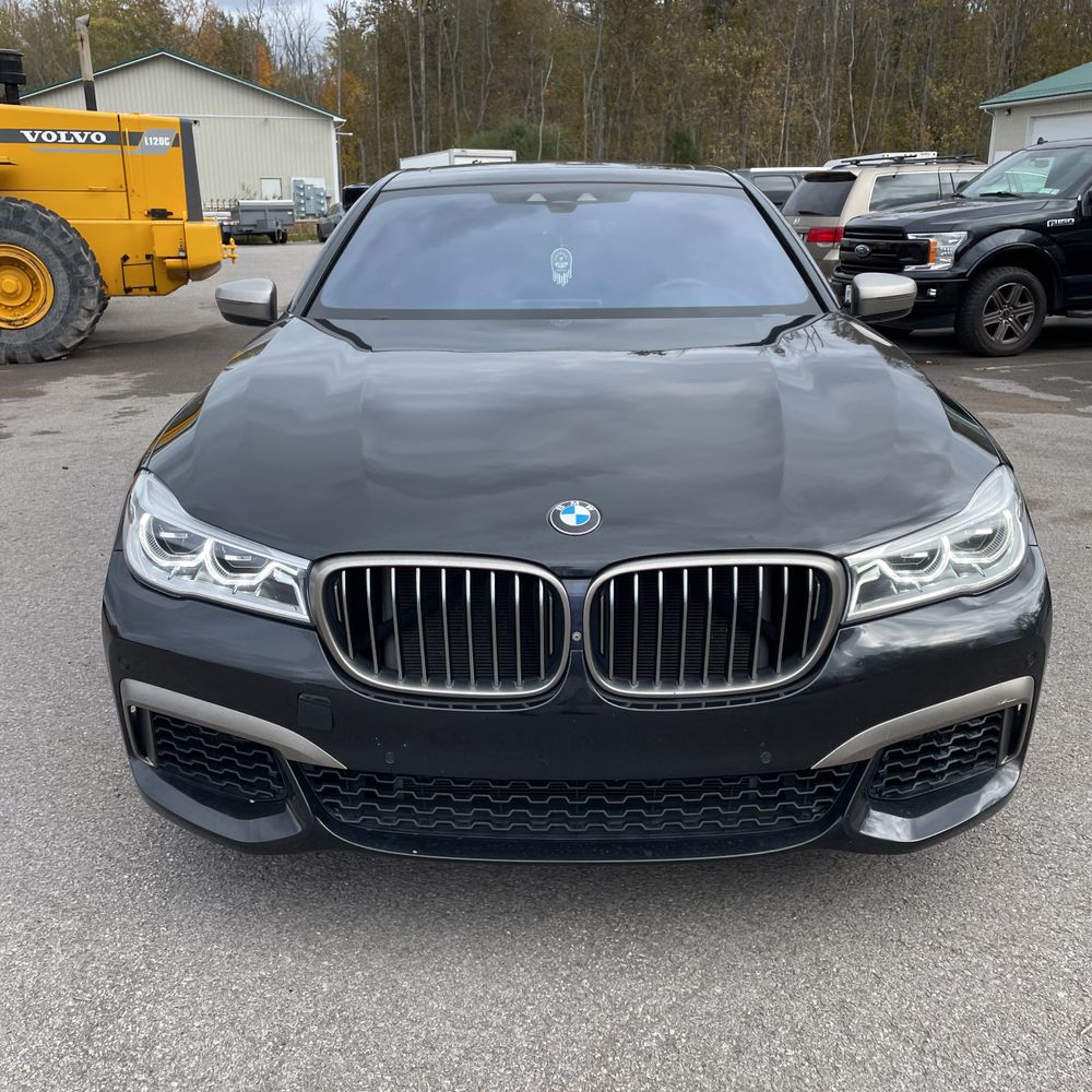 2019 BMW 7-Series M760xi