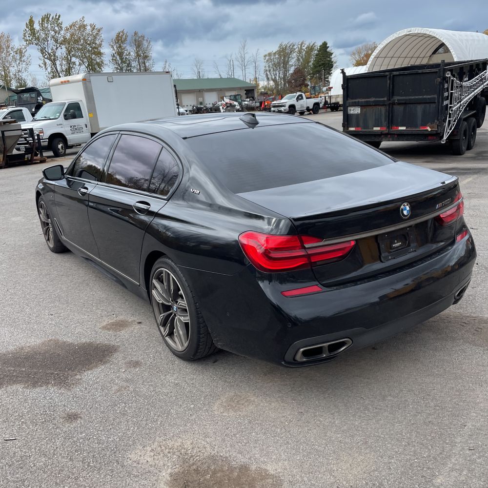 2019 BMW 7-Series M760xi