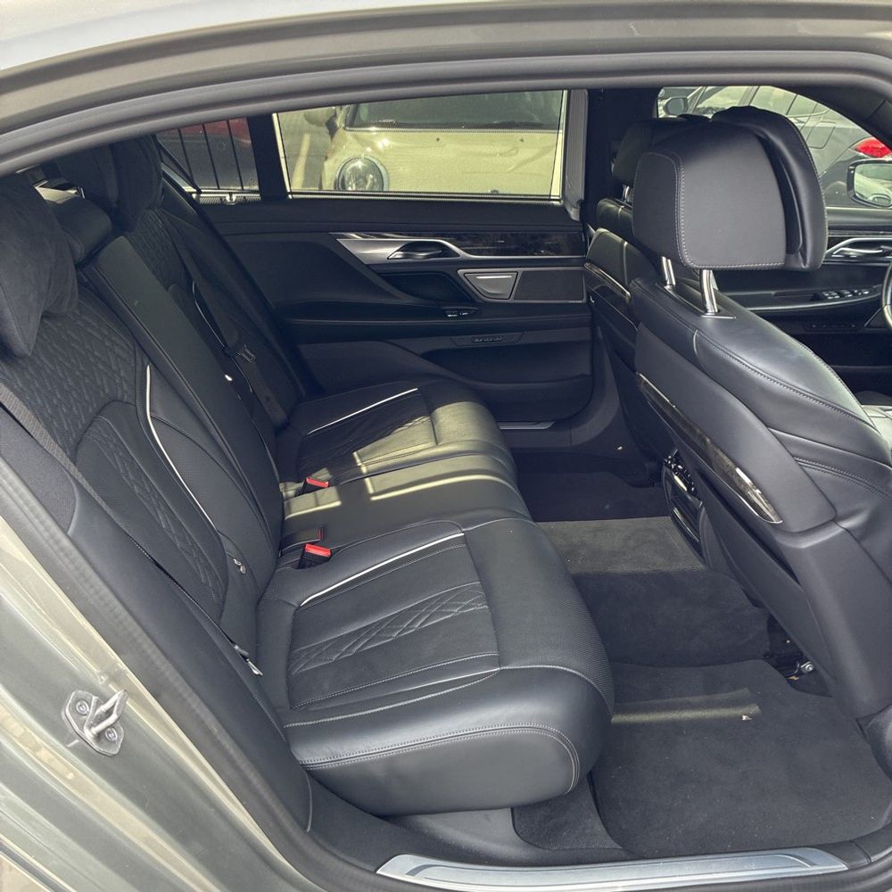 2022 BMW 7-Series 750xi