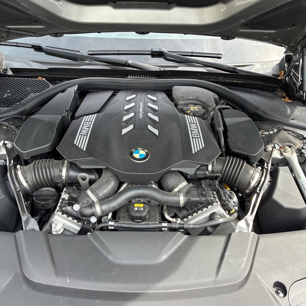 2022 BMW 7-Series 750xi