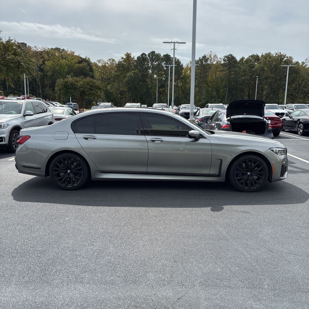 2022 BMW 7-Series 750xi