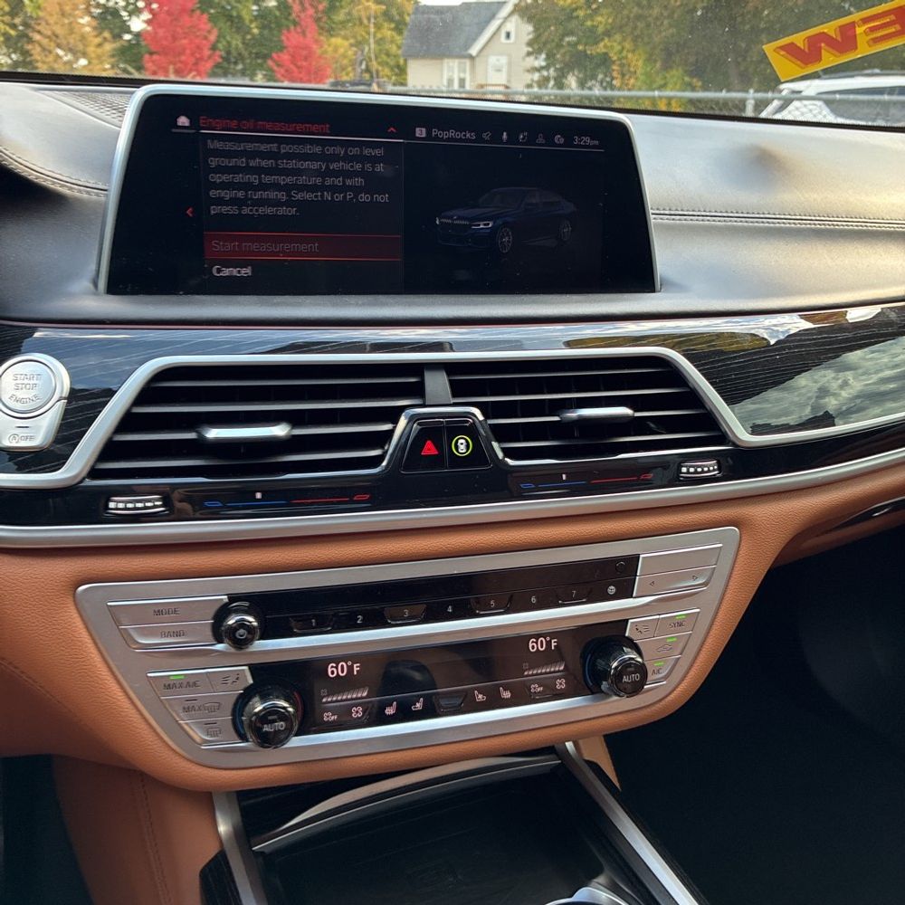 2022 BMW 7-Series 750xi