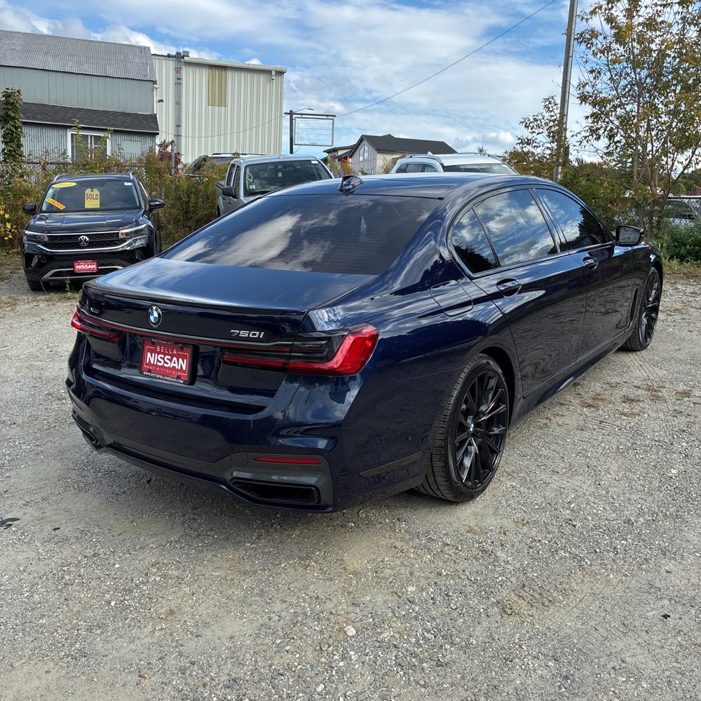 2022 BMW 7-Series 750xi