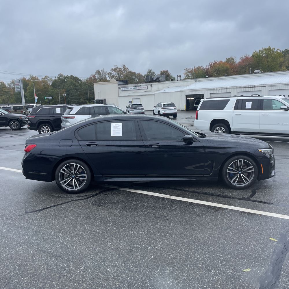 2022 BMW 7-Series 750xi