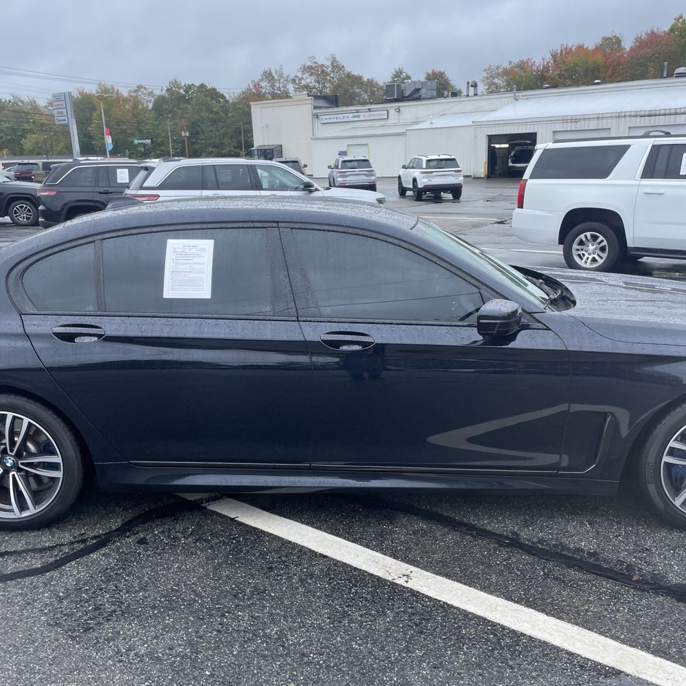 2022 BMW 7-Series 750xi