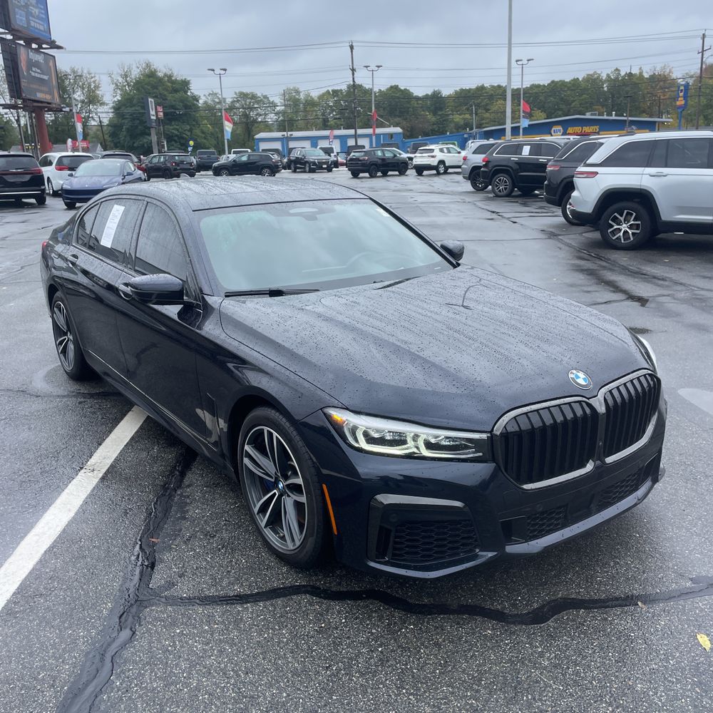 2022 BMW 7-Series 750xi
