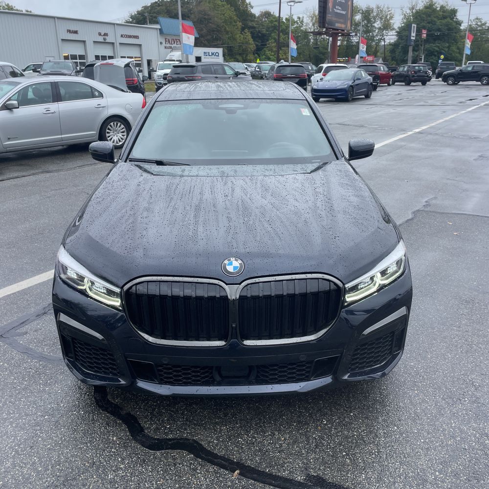 2022 BMW 7-Series 750xi