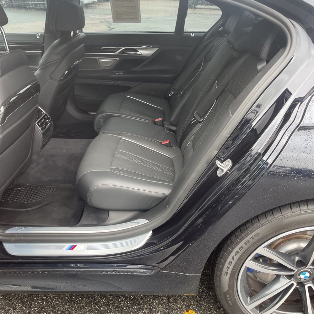 2022 BMW 7-Series 750xi