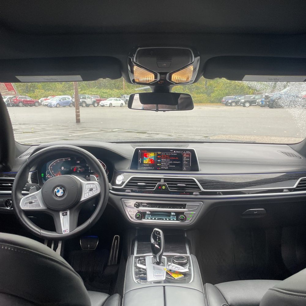 2022 BMW 7-Series 750xi