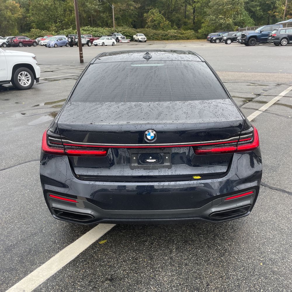 2022 BMW 7-Series 750xi