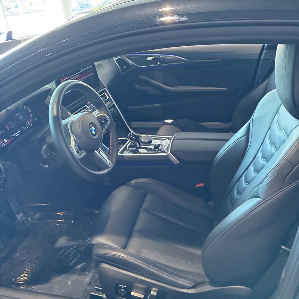 2025 BMW 8-Series M850i xDrive
