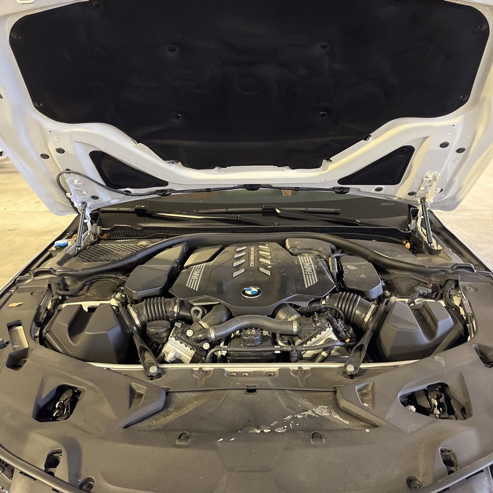 2024 BMW 8-Series M850xi