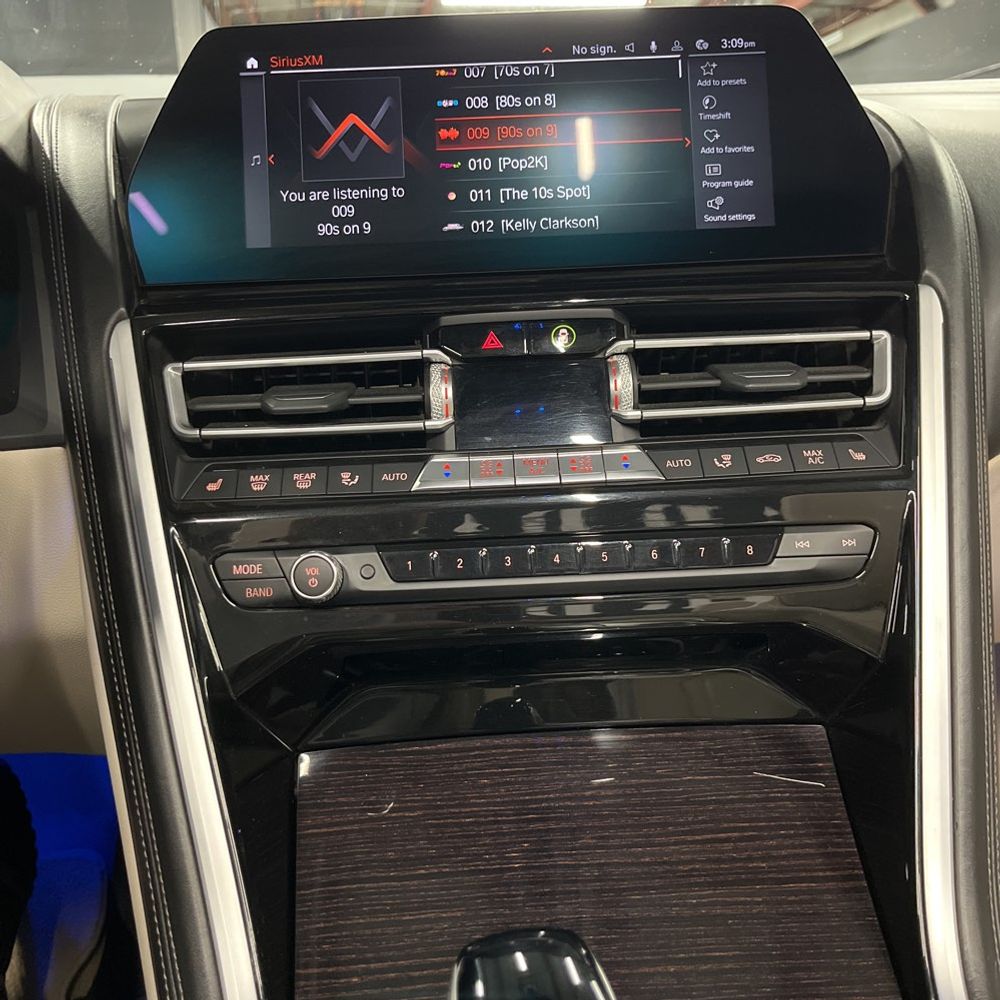 2020 BMW 8-Series 840i