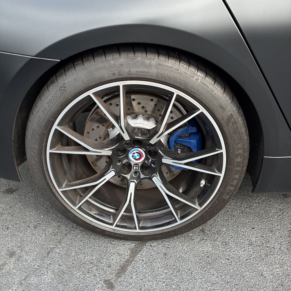 2023 BMW M5