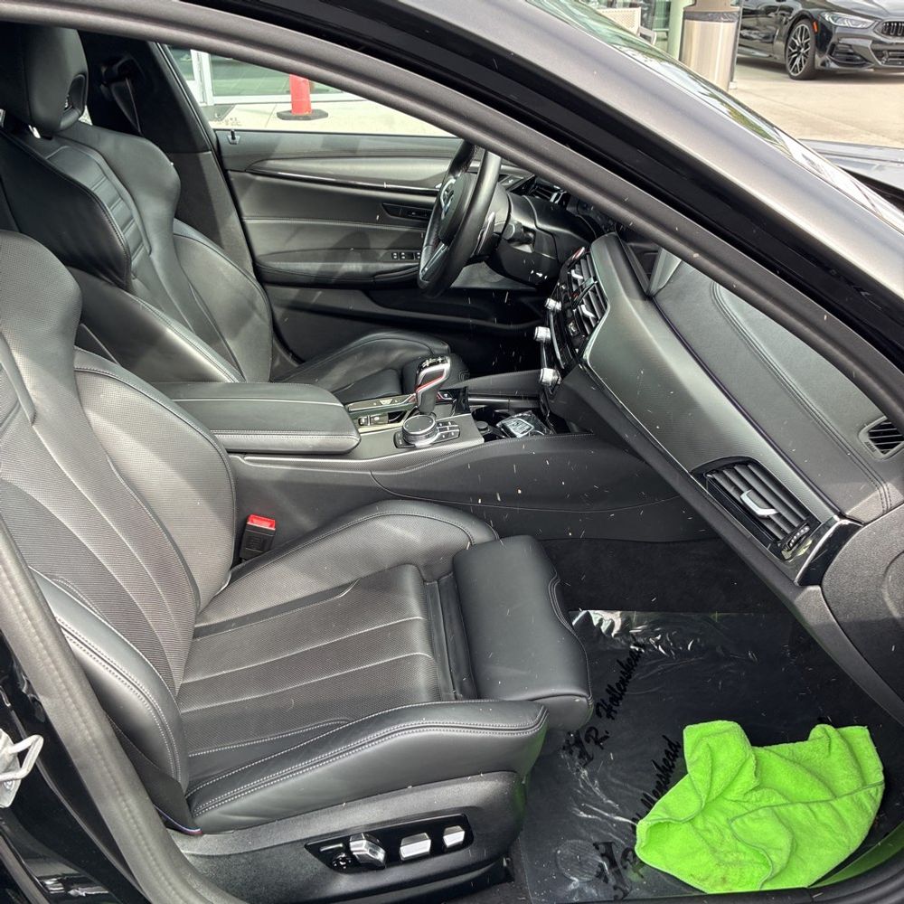 2023 BMW M5