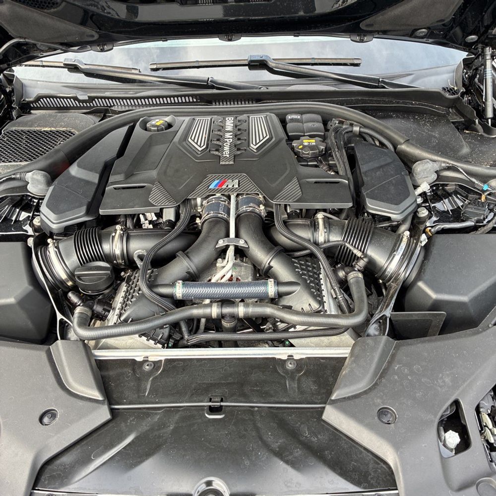2023 BMW M5
