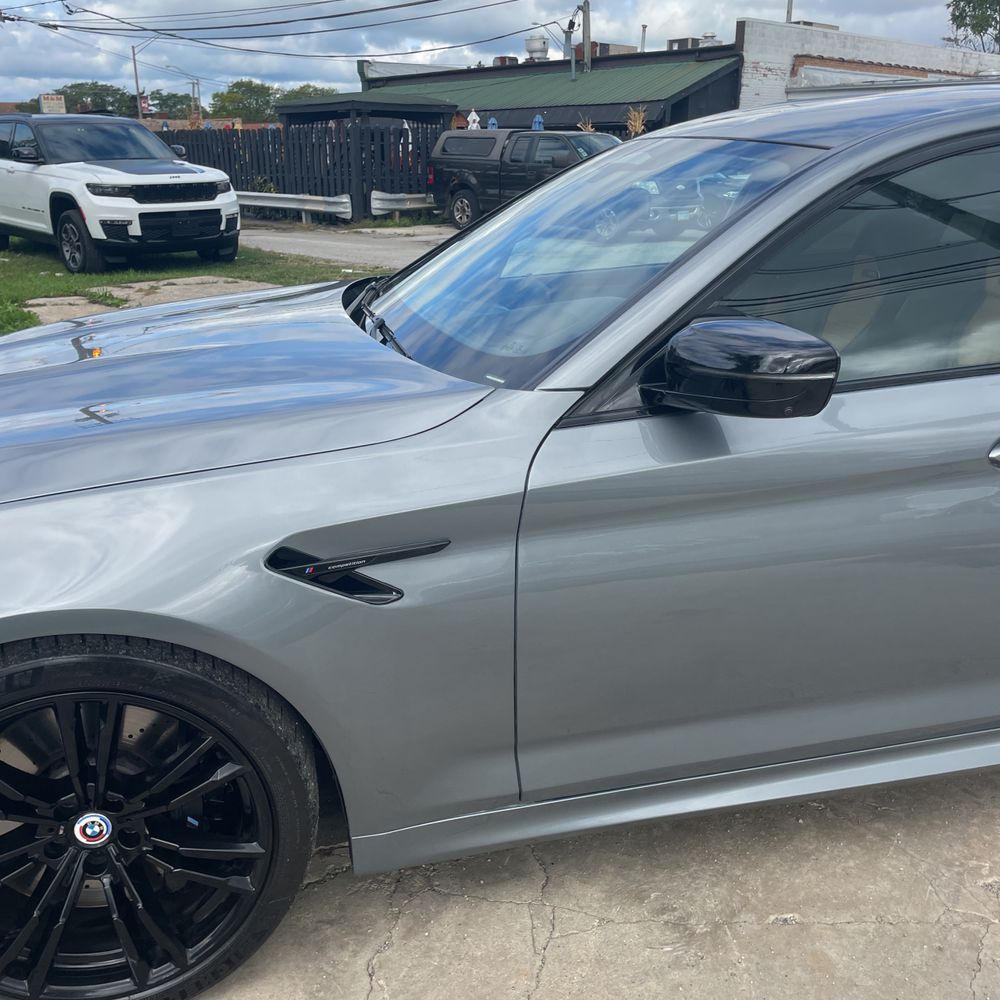 2023 BMW M5