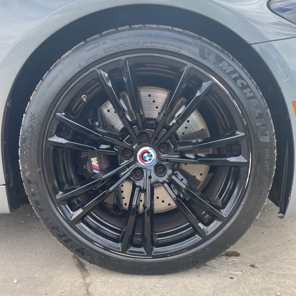 2023 BMW M5