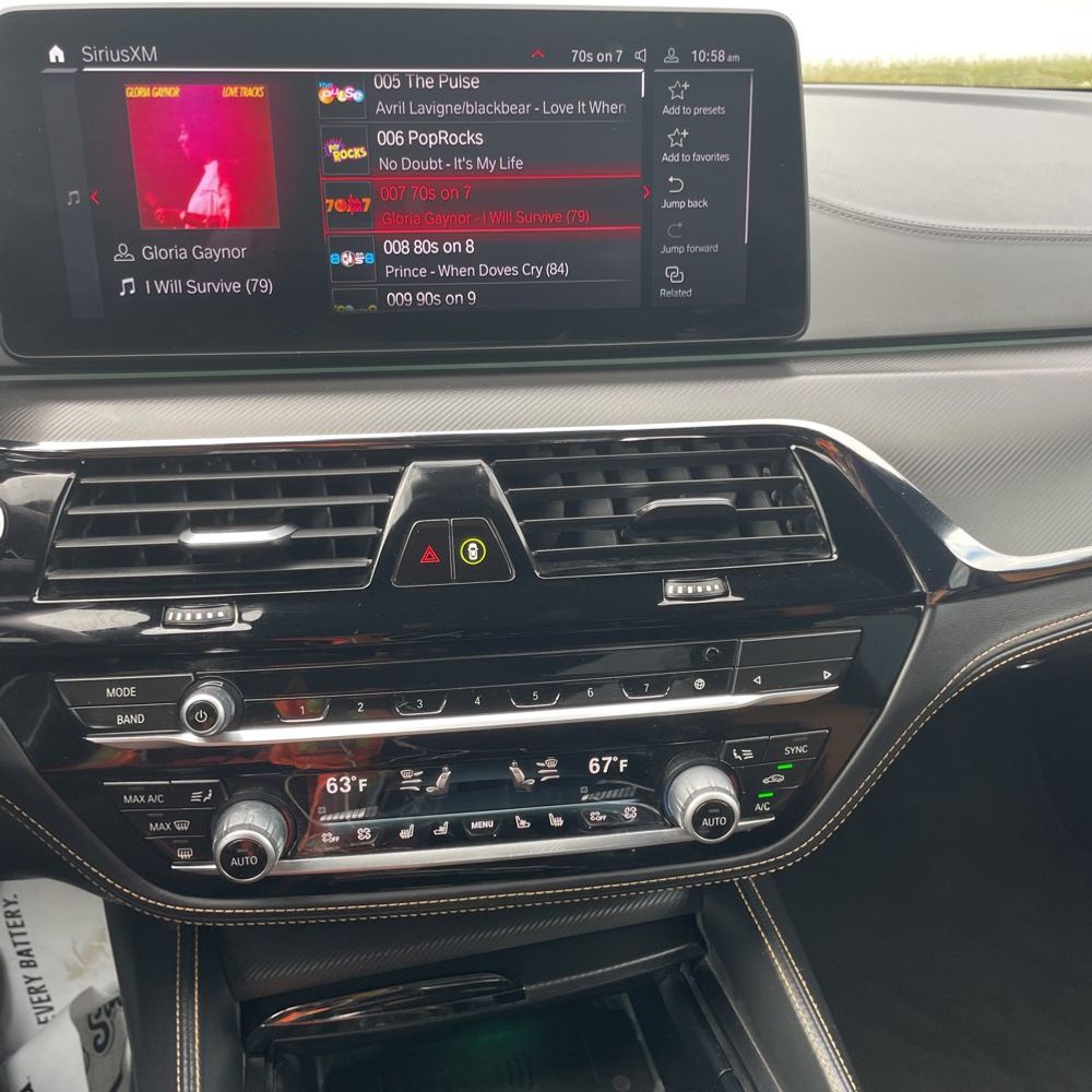 2023 BMW M5