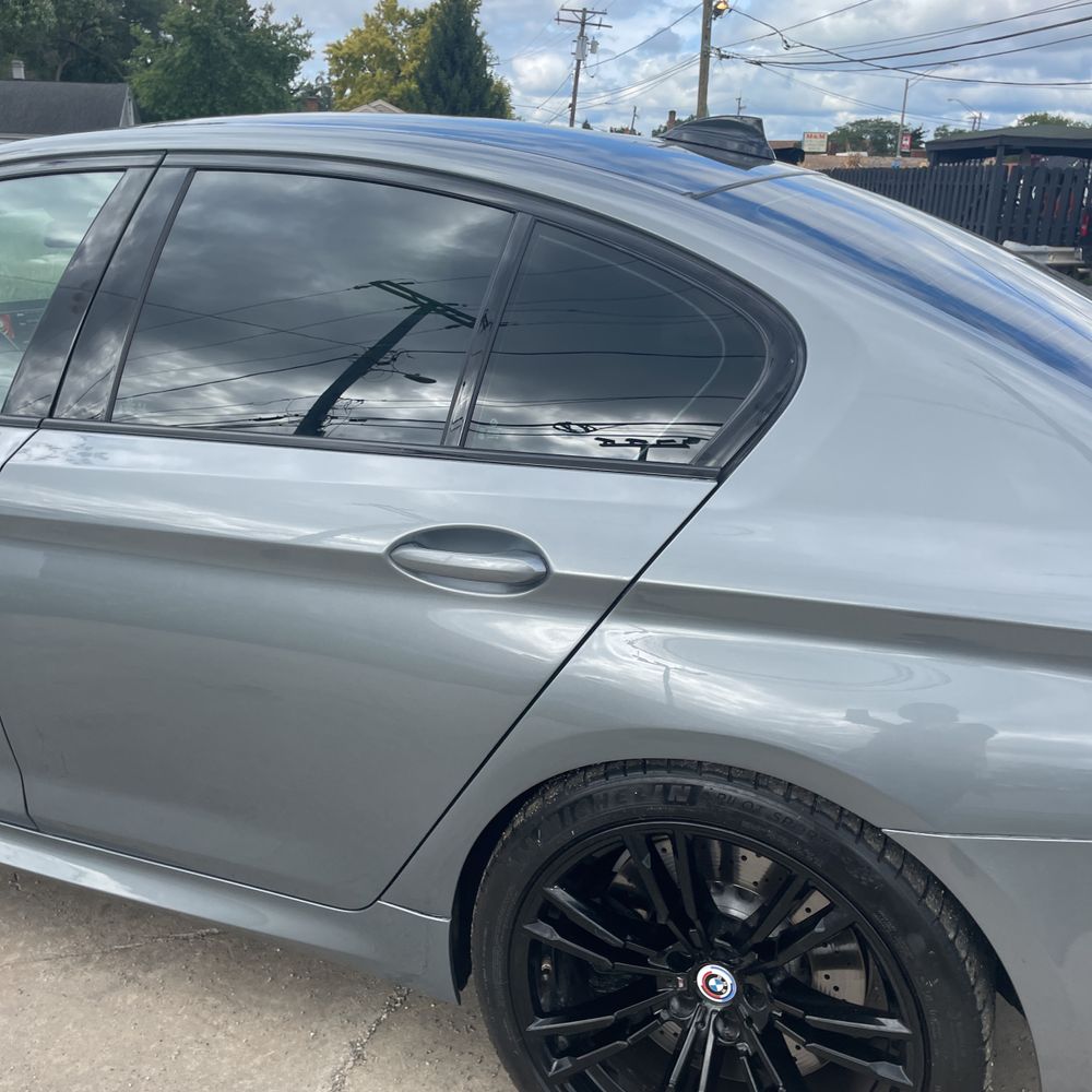 2023 BMW M5
