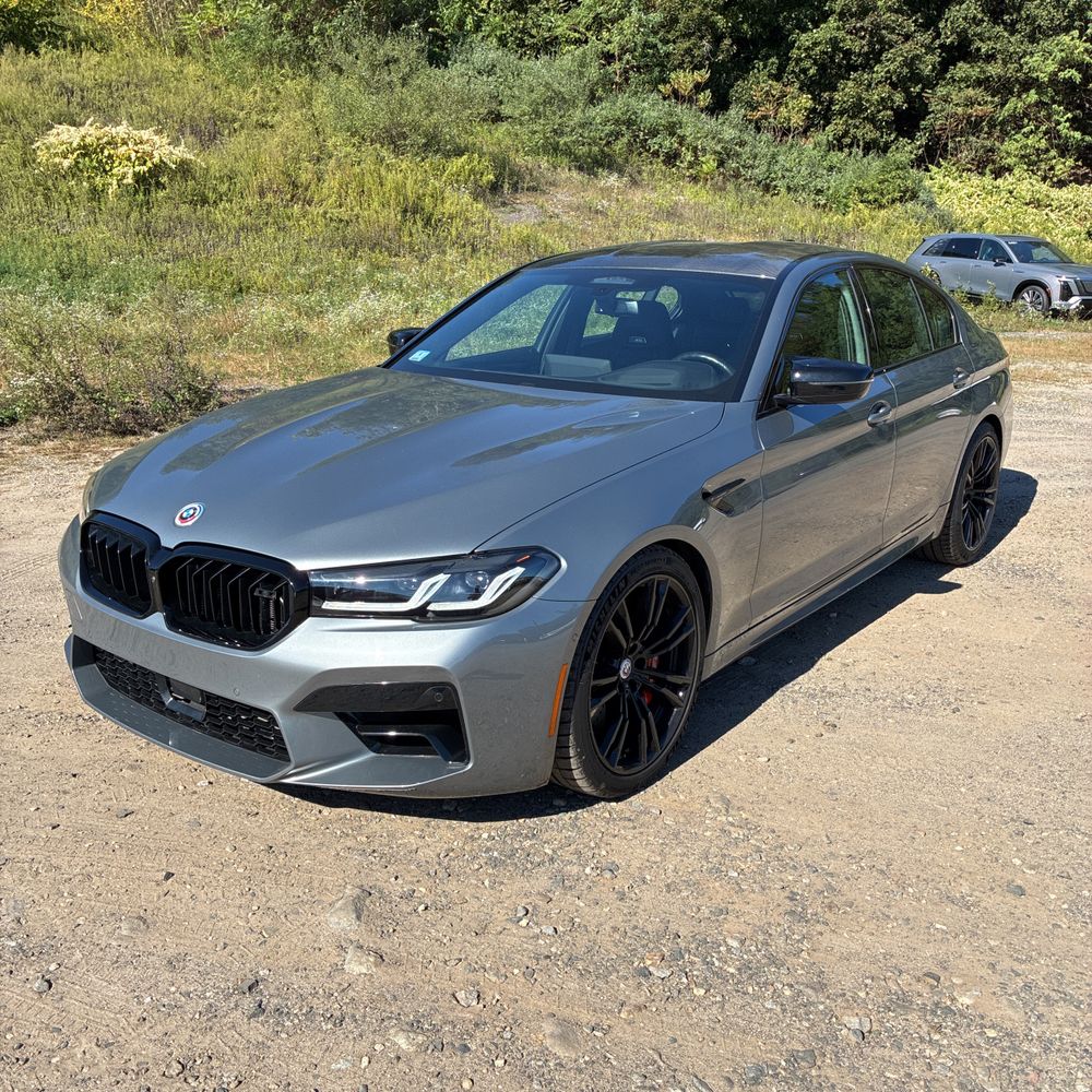 2023 BMW M5