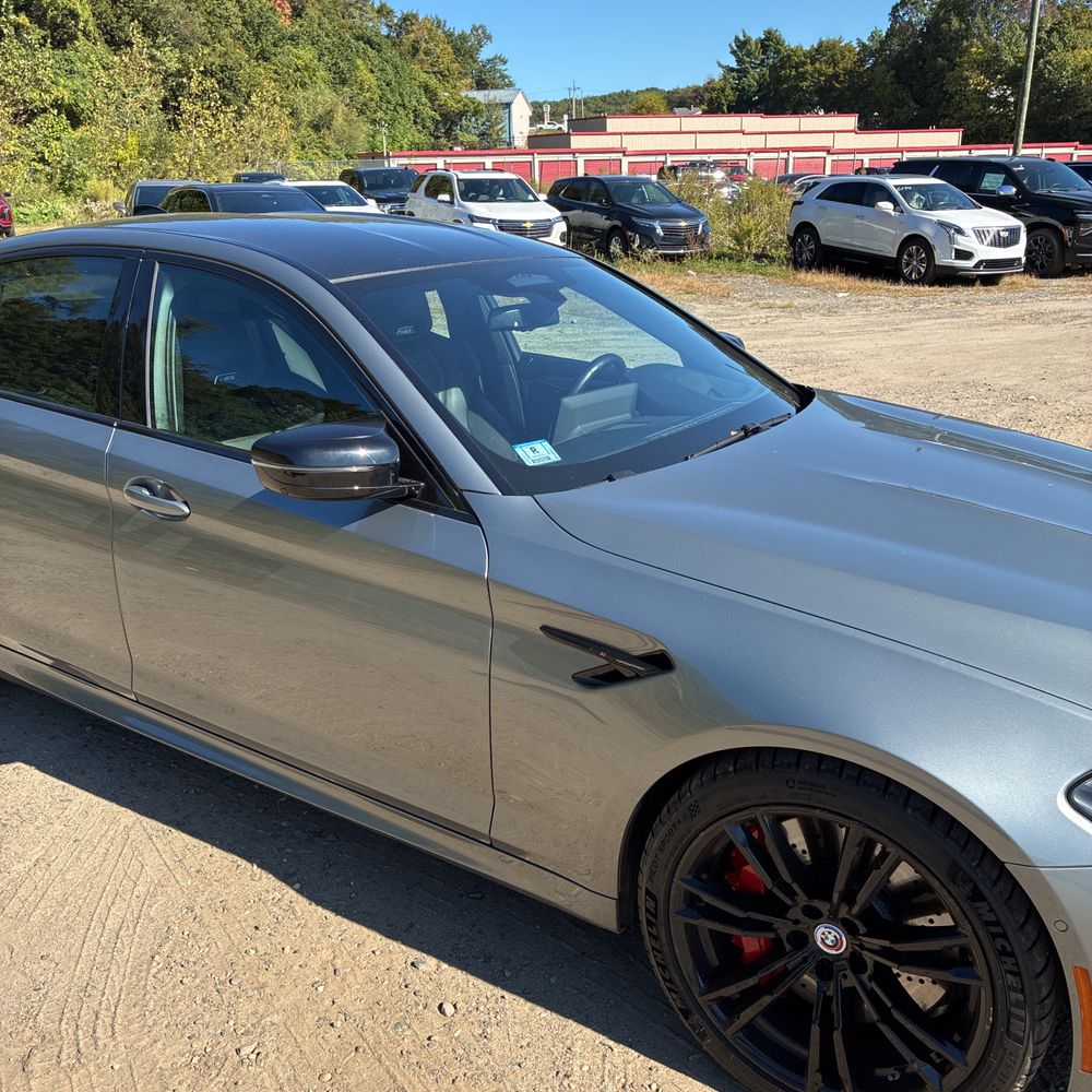 2023 BMW M5
