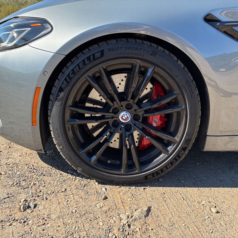 2023 BMW M5