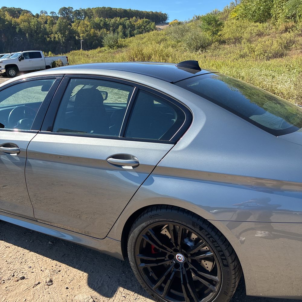 2023 BMW M5