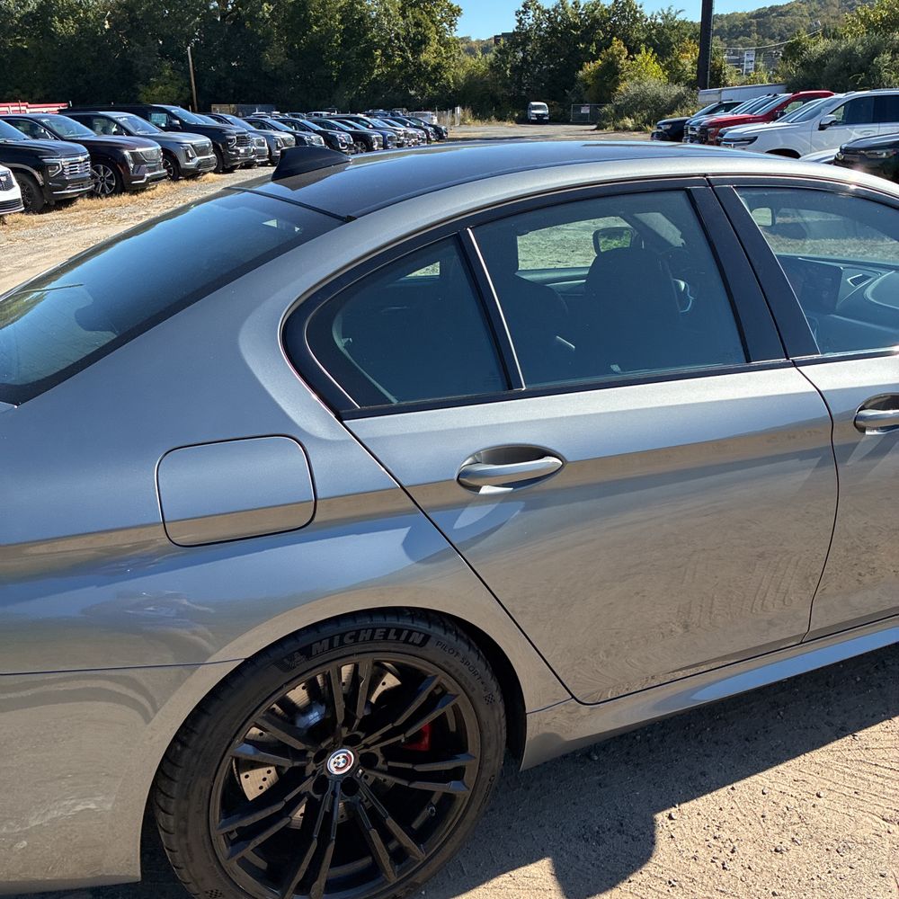 2023 BMW M5