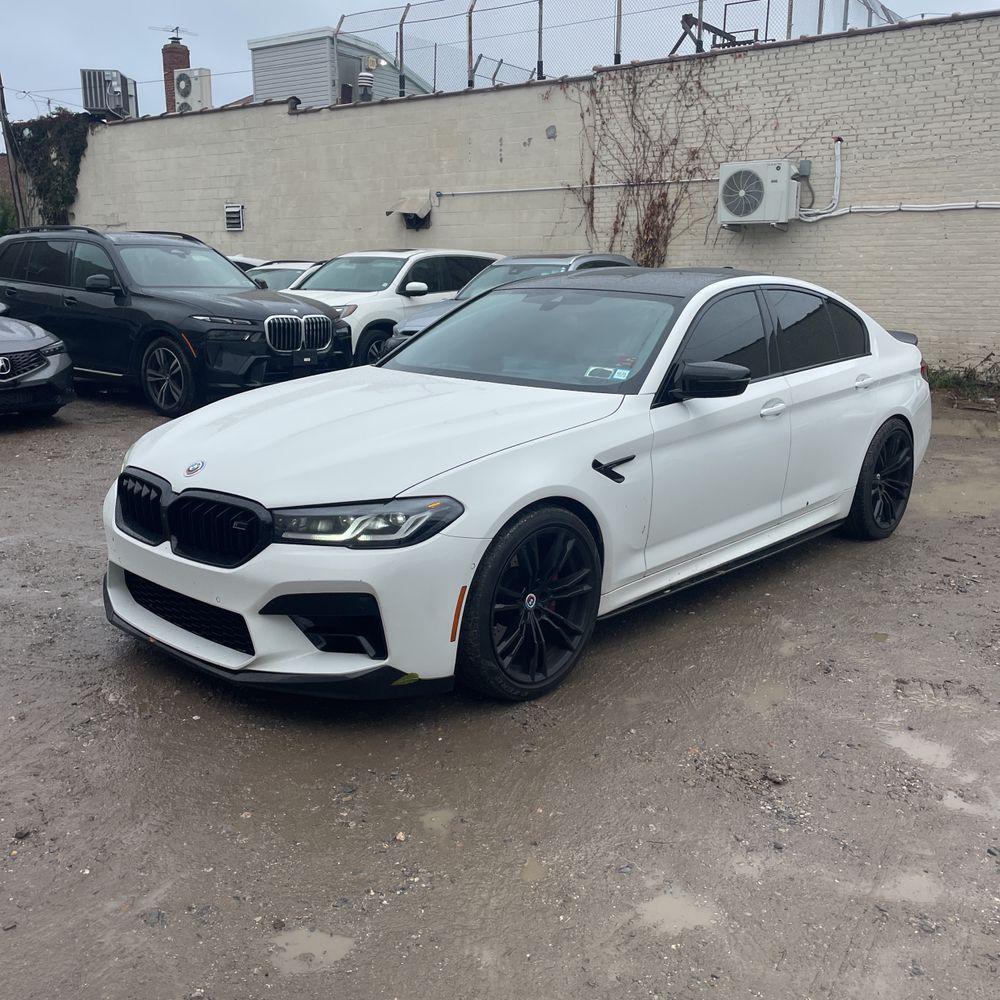 2023 BMW M5