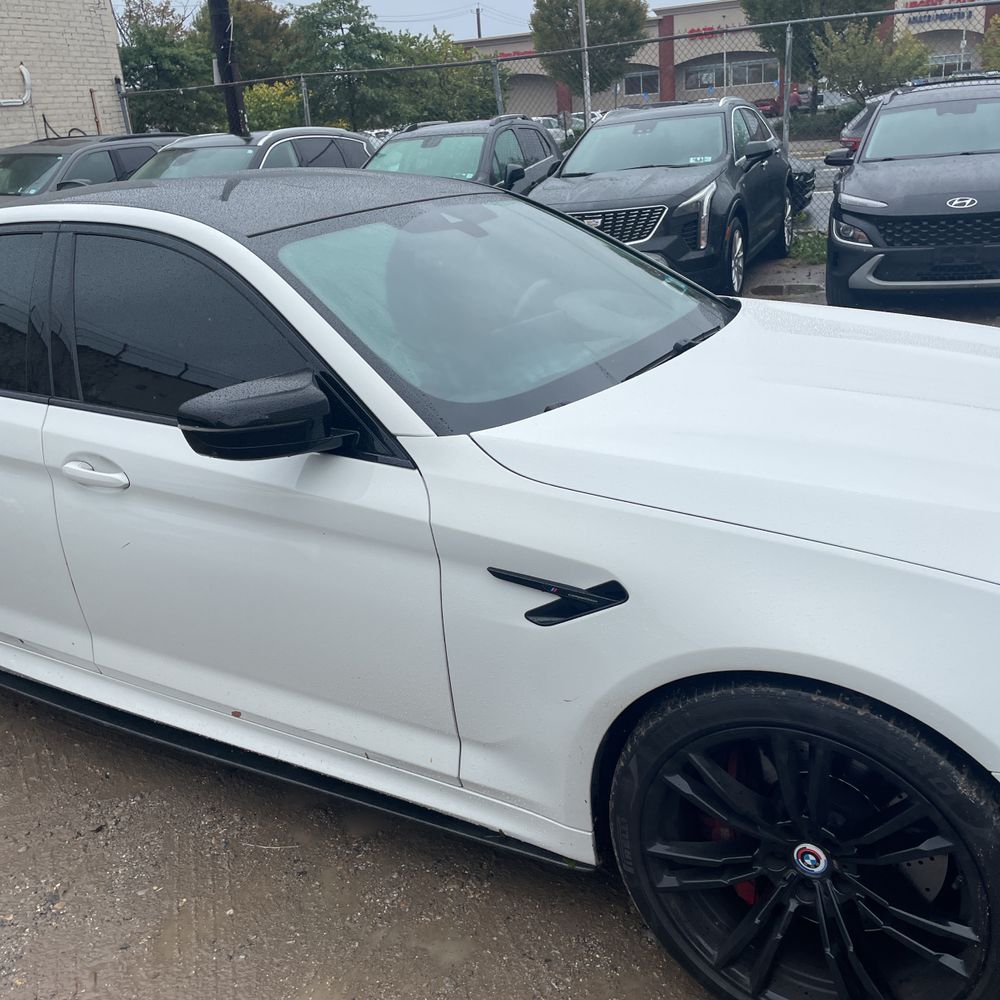2023 BMW M5