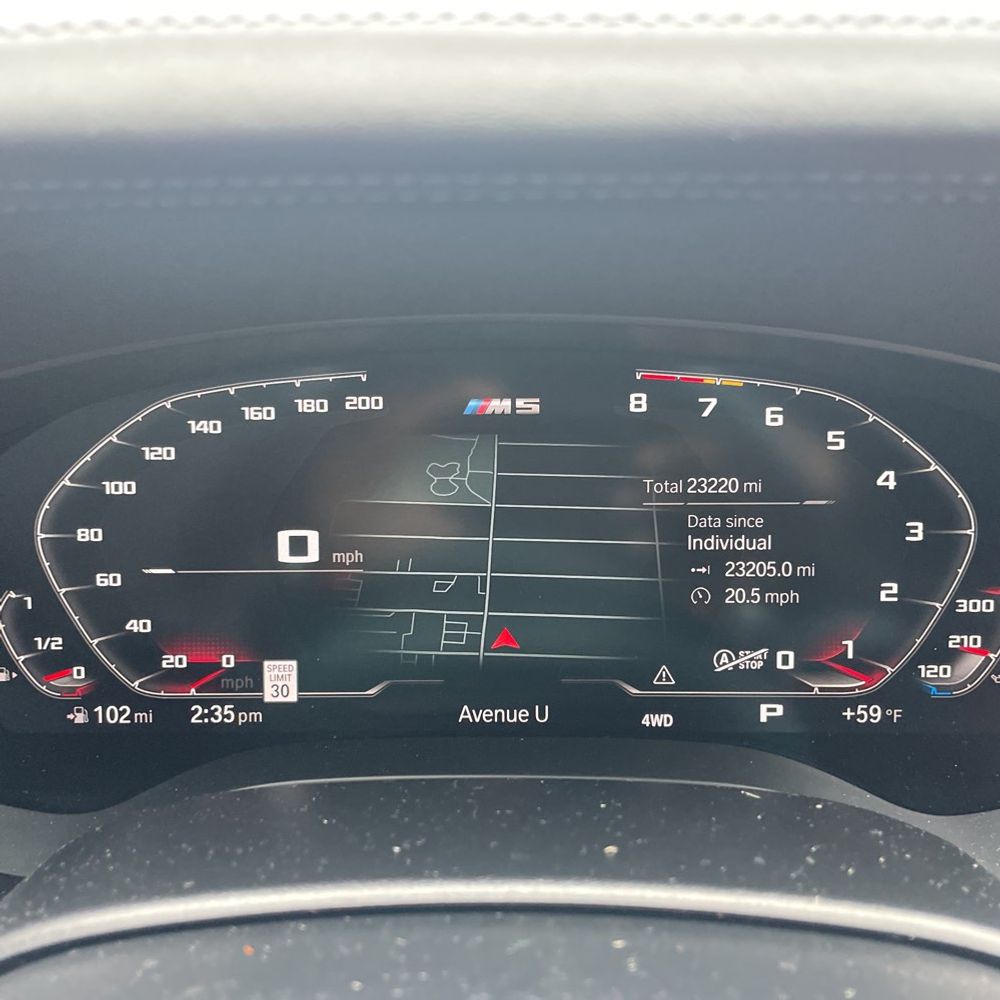 2023 BMW M5