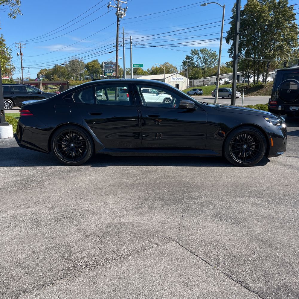 2025 BMW M5 Base