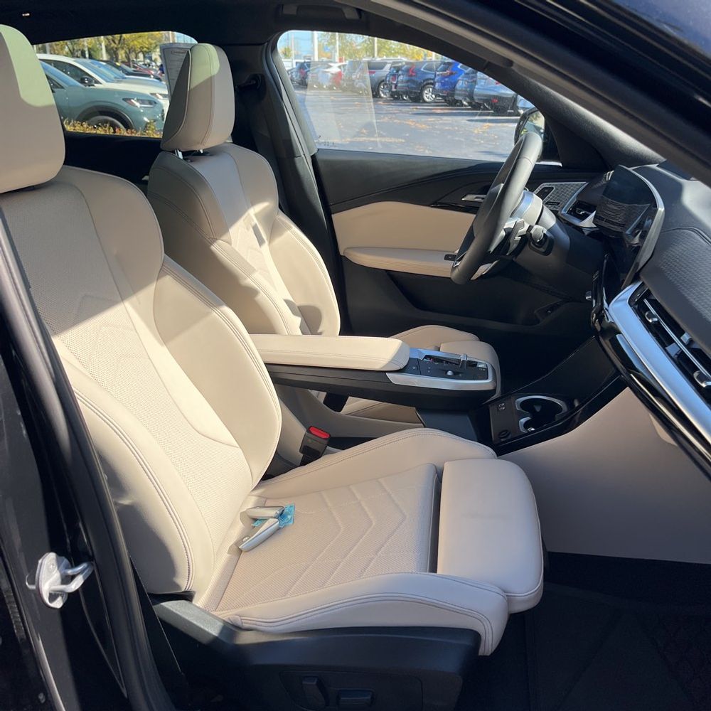 2025 BMW X2 XDrive28i