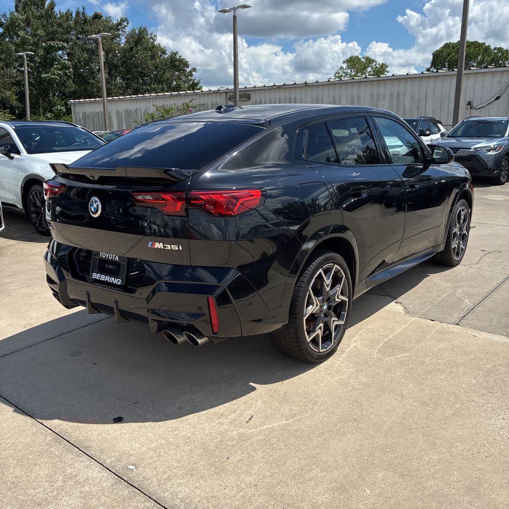 2024 BMW X2 M35i