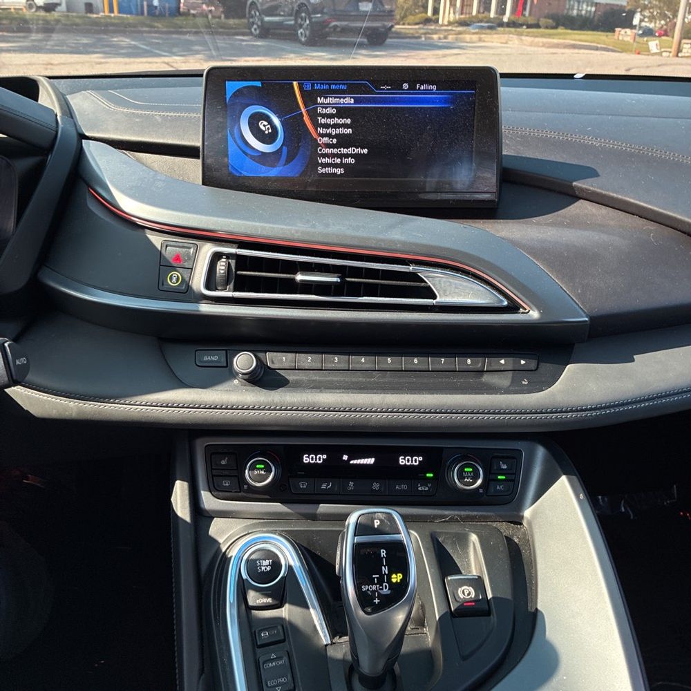 2015 BMW i8